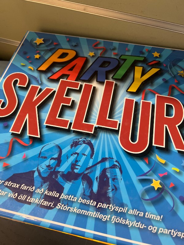 Party skellur