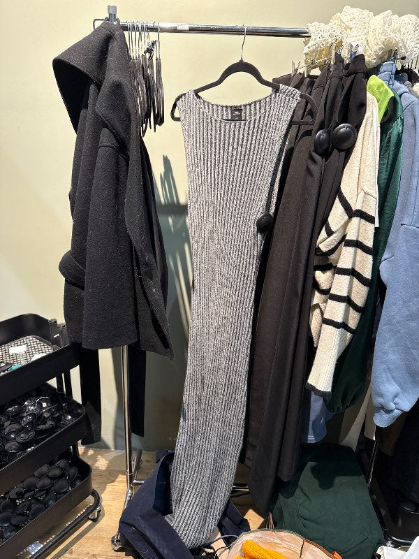 Urban Outfitters kjóll grár