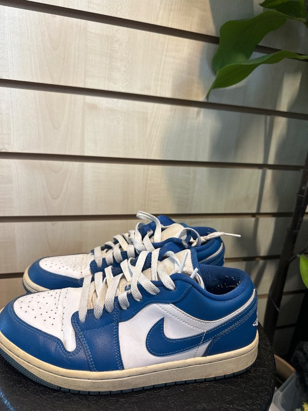 Nike jordan bláir