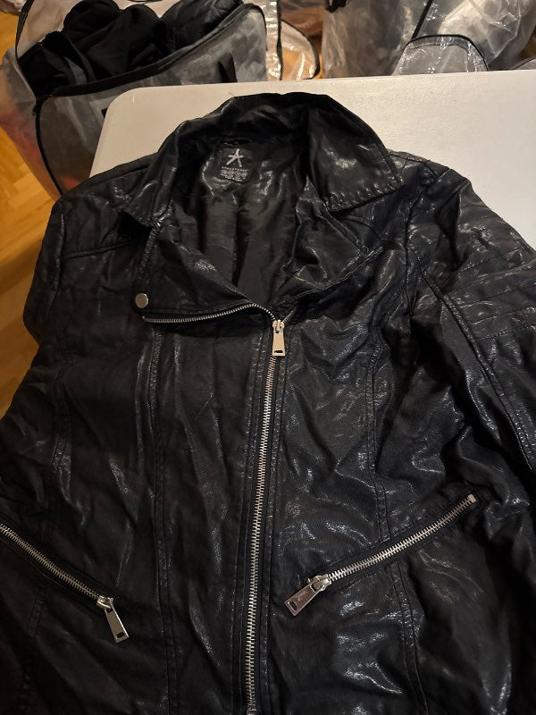 Jakki fleather 16 svartur