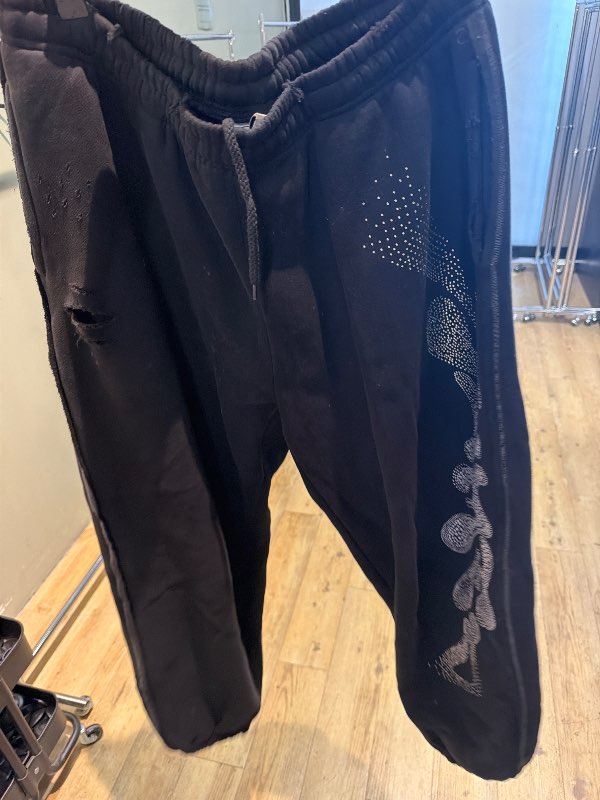 Named collective svartar buxur