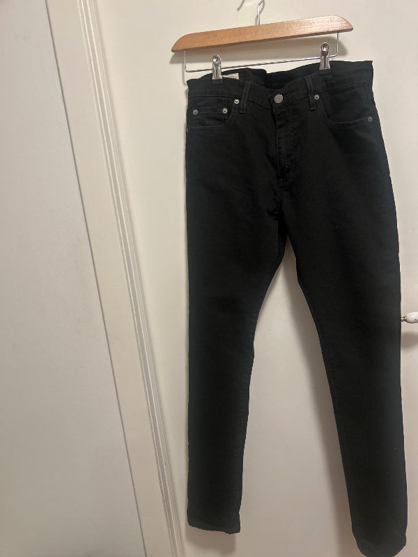 Levi’s 512 black