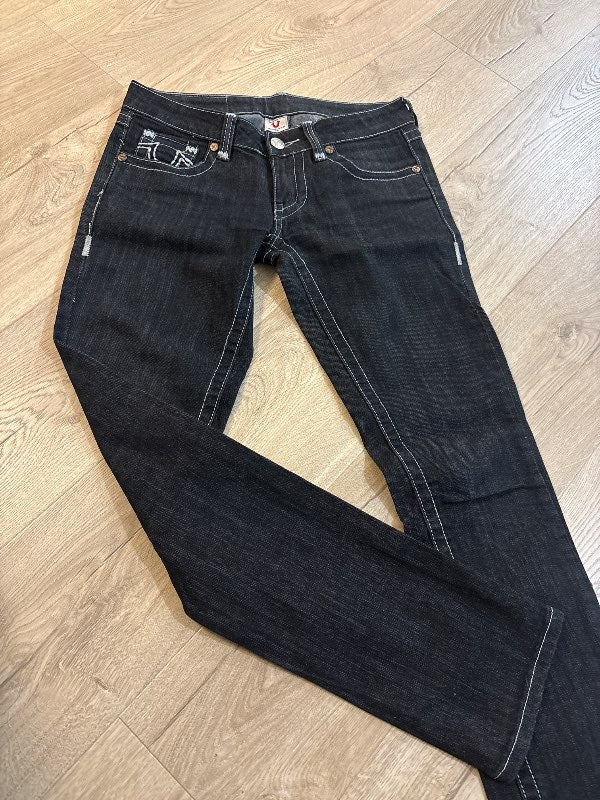 I. True Religion gallabuxur svartar