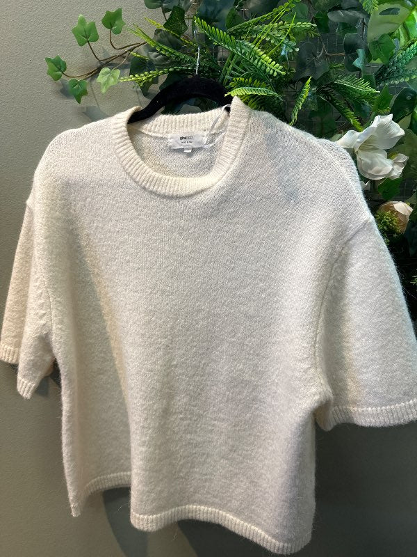 Gina Tricot peysa