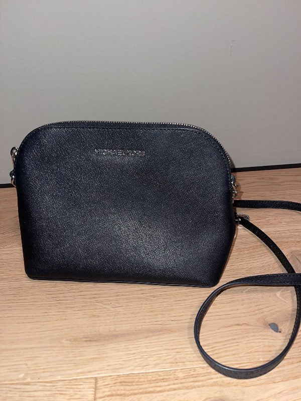 Michael Kors taska