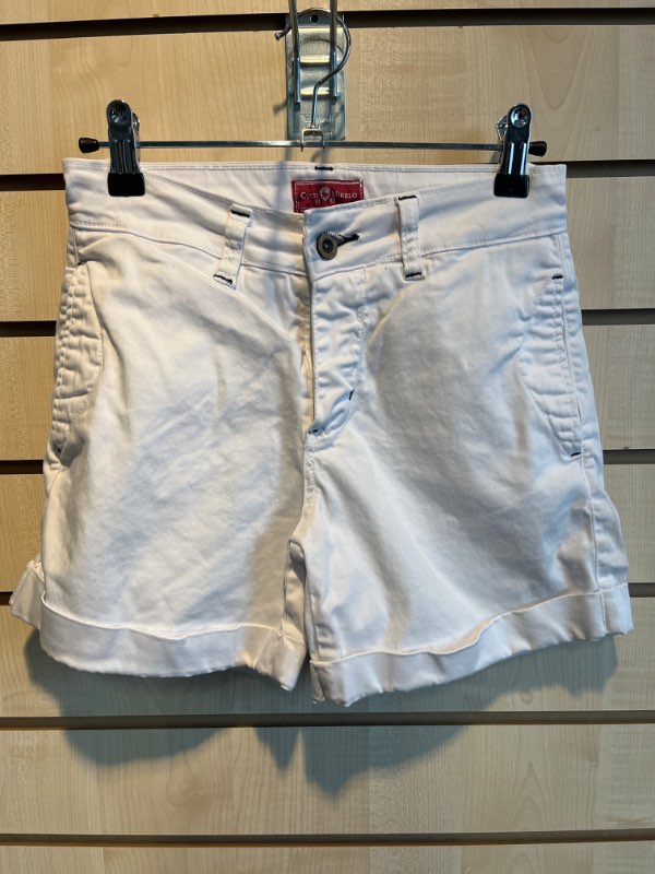 Custi Mikelo stuttbuxur