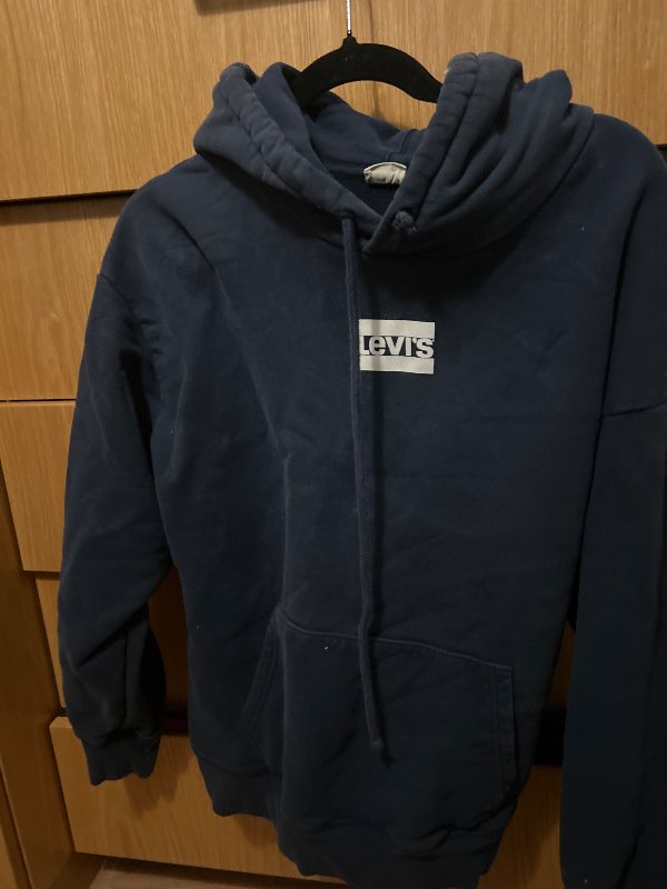 Levis hettupeysa blá