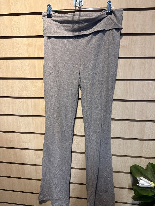 Ginatricot grar buxur
