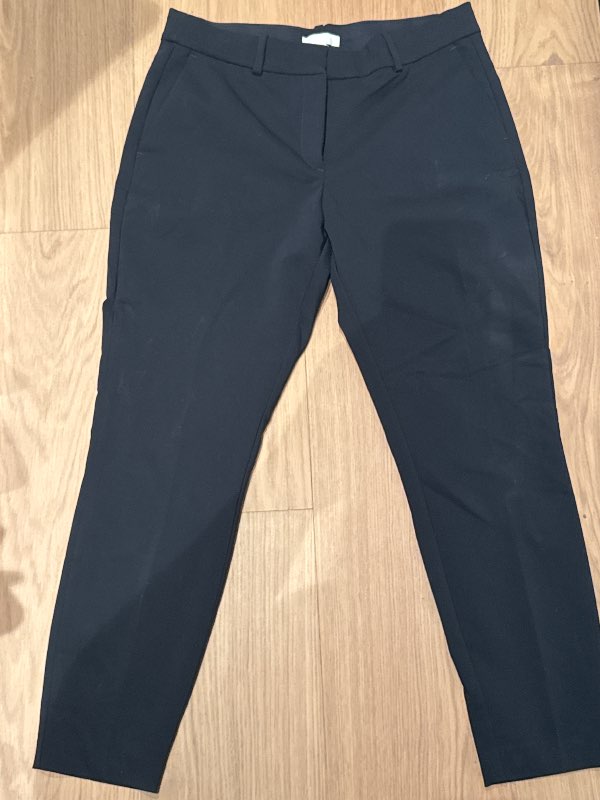 H&M dökkbláar buxur