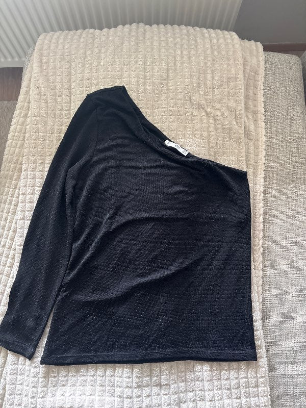 Off sholder blússa MNG CASUAL