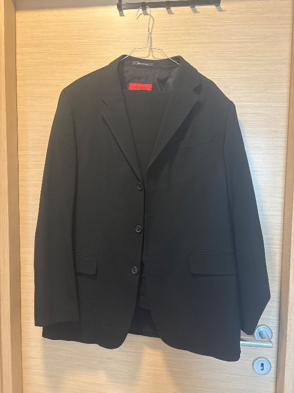Hugo Boss svört jakkaföt