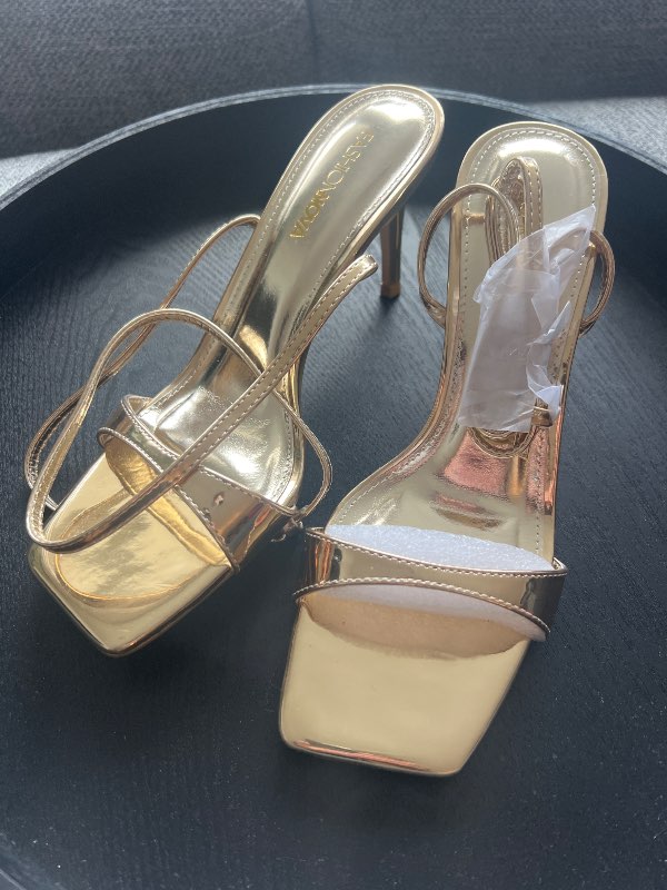 GOLD hælar NEW fasion nova