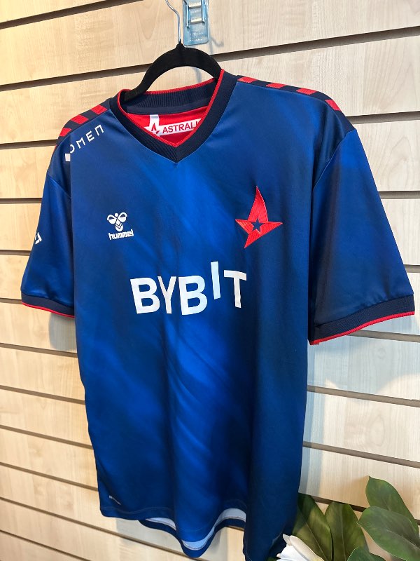 Astralis treyja