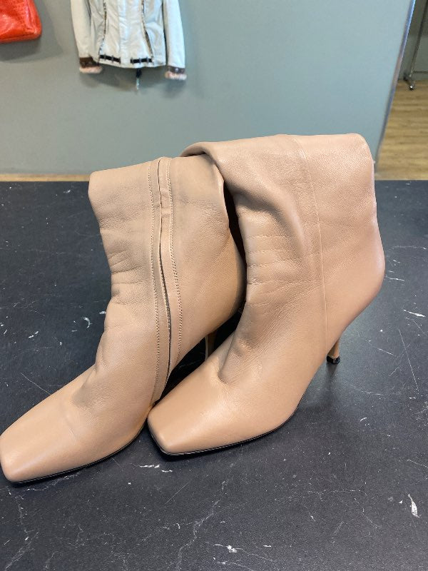 Boss boots