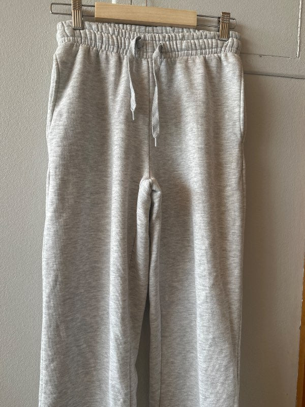 Gráar sweat pants