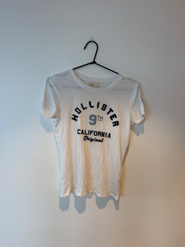 Hollister stuttermabolur
