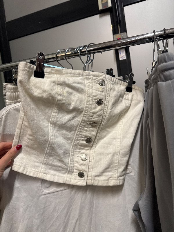 pull & bear off the shoulder