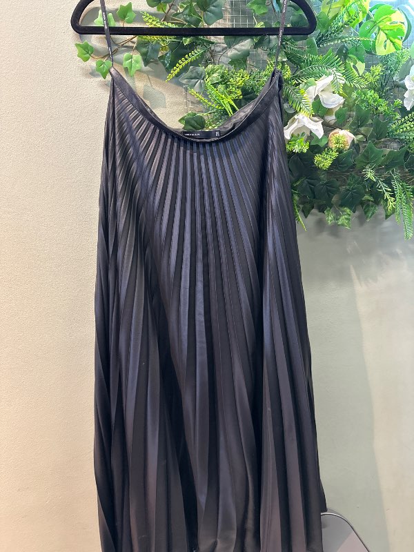 Karen Millen pils