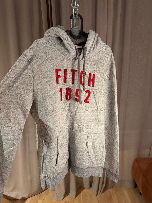 Abercrombie&Fitch hettupeysa L