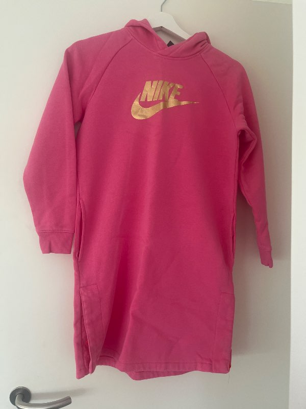 Nike bleikur peysukjóll