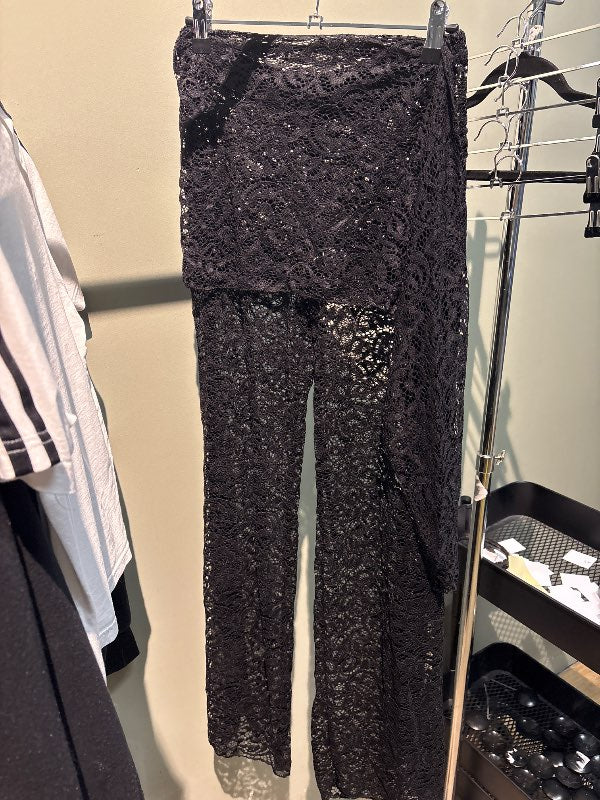 Design by si blúndu buxur