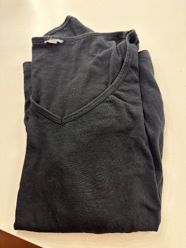 Svartur v-neck langermabolur