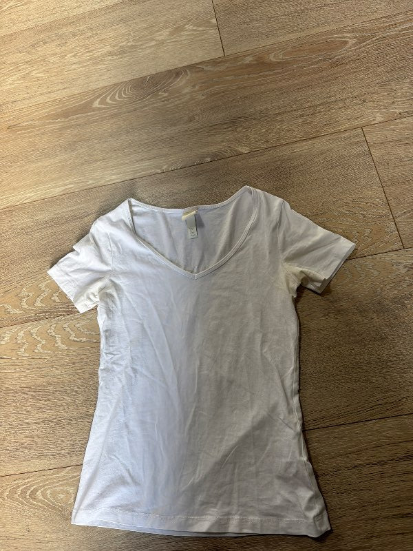 hvítur basic bolur