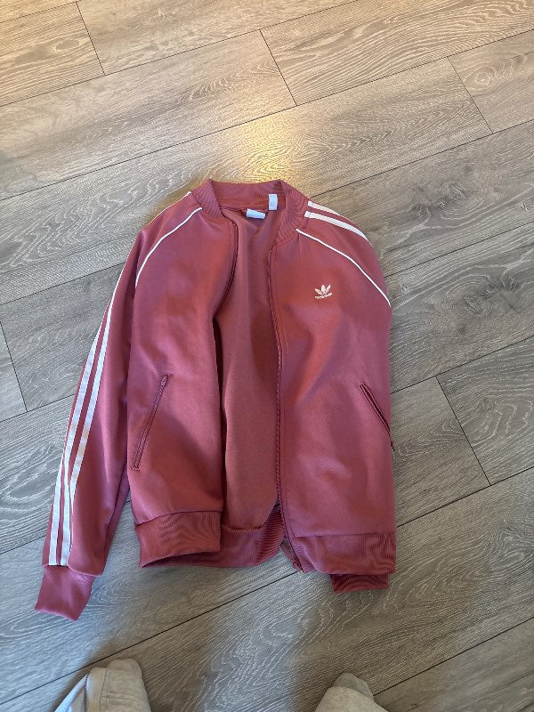 Bleik Adidas