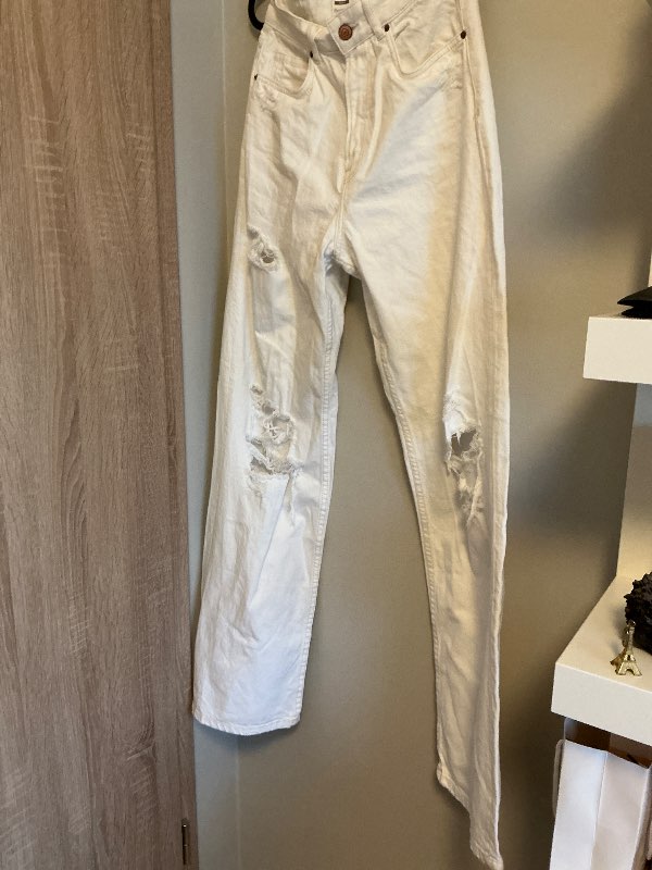 Hvítar bershka buxur