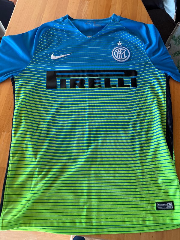 Inter Milan fótboltatreyja M