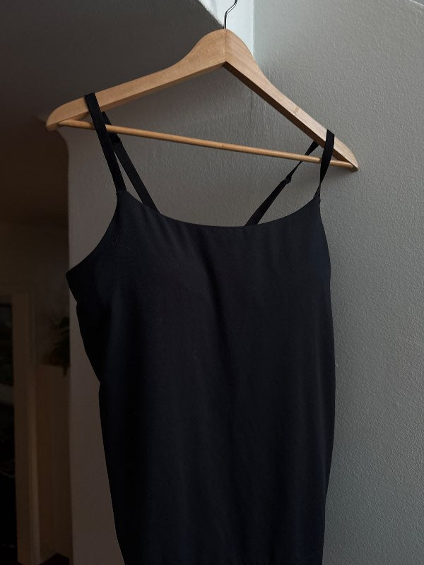 Under armor top black