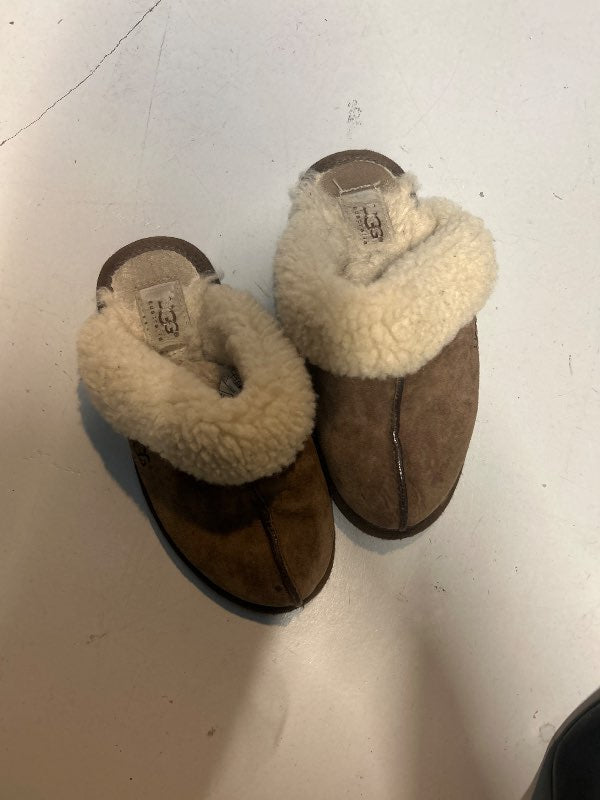 UGG innskór