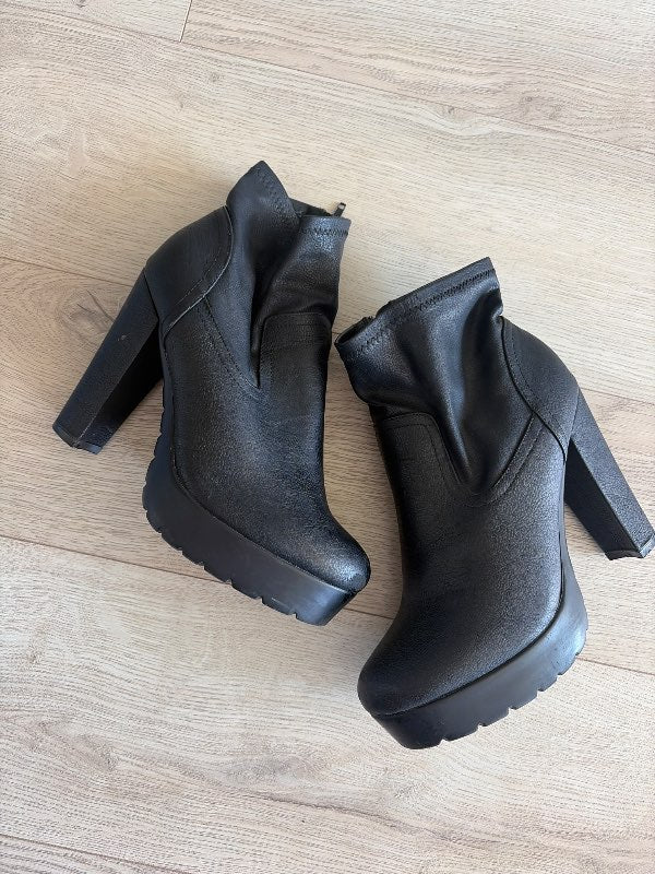 Duffy Háhæluð bootz svört