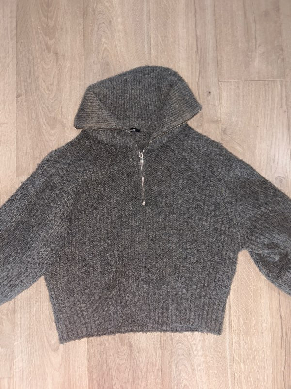 Half Zip grá peysa