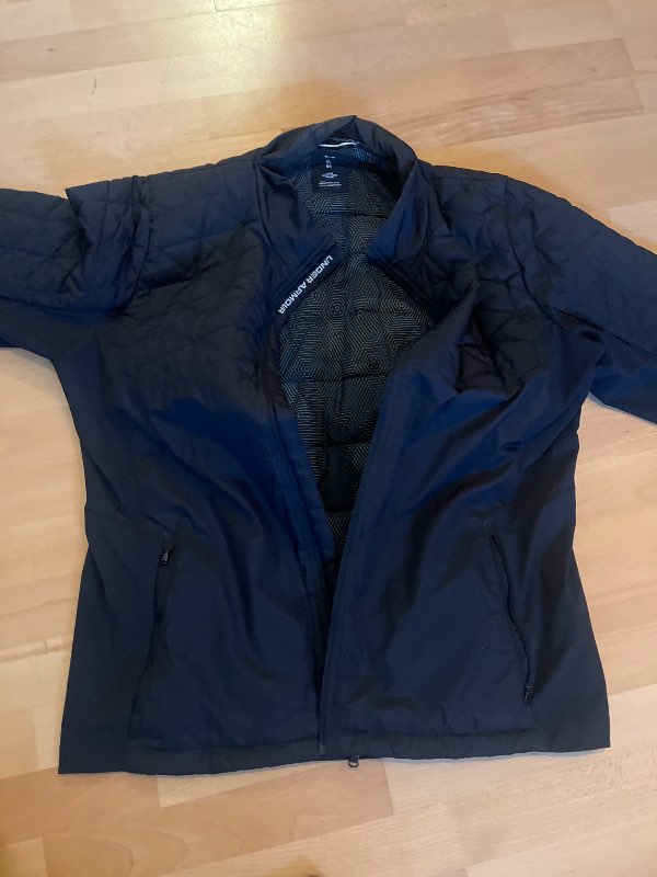 Under armour jakki