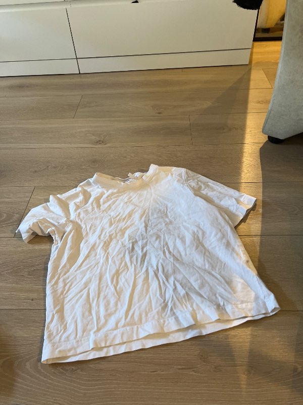 Weekday hvítur bolur