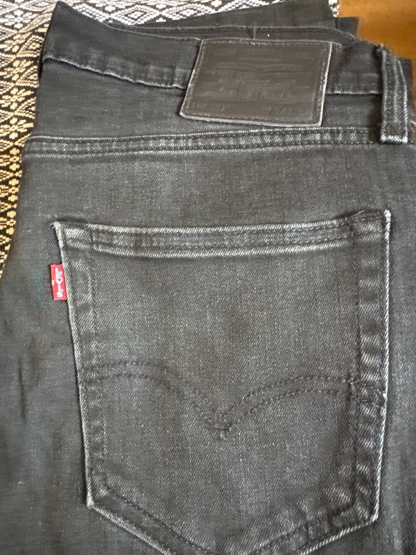 Levi’s 512