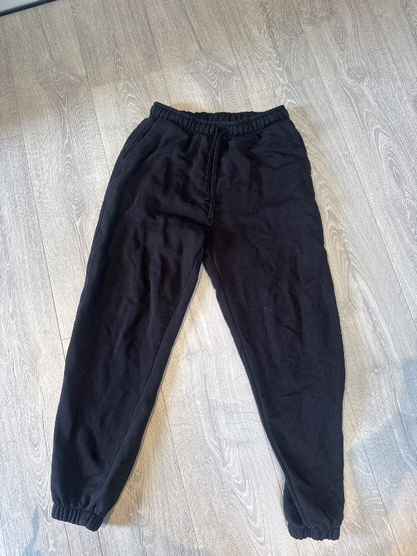 Zara buxur