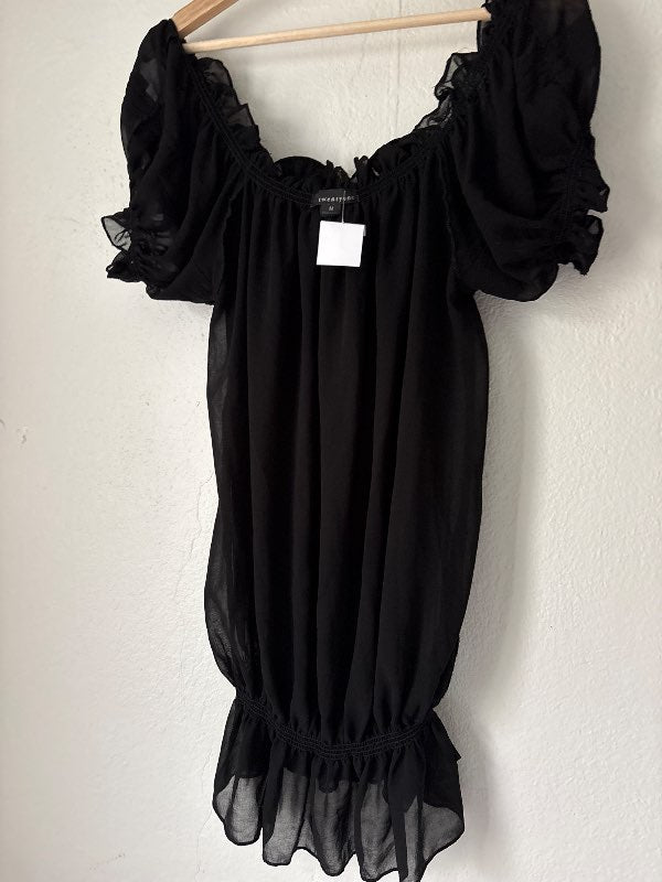 Off-shoulder bolur