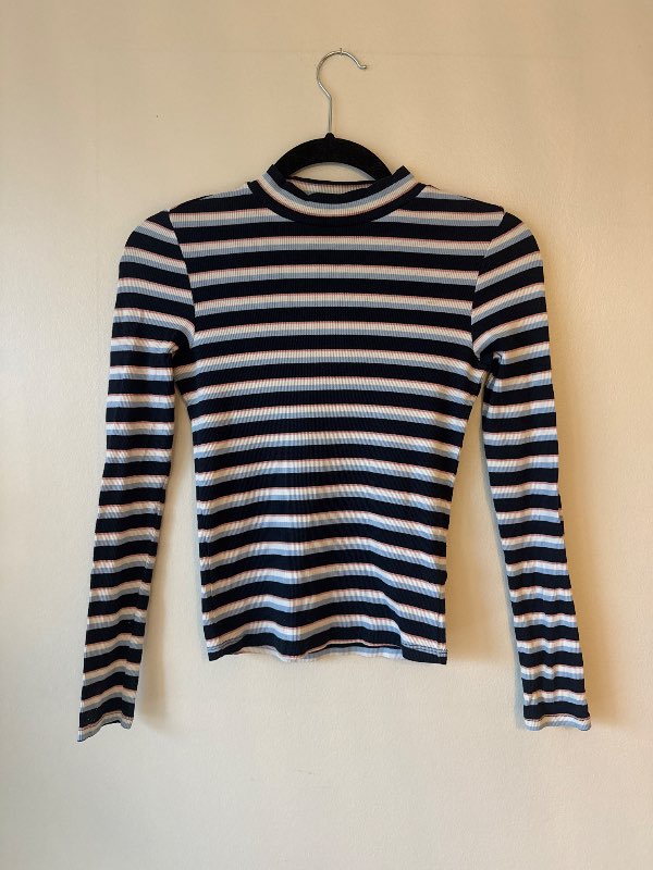 Monki röndóttur bolur