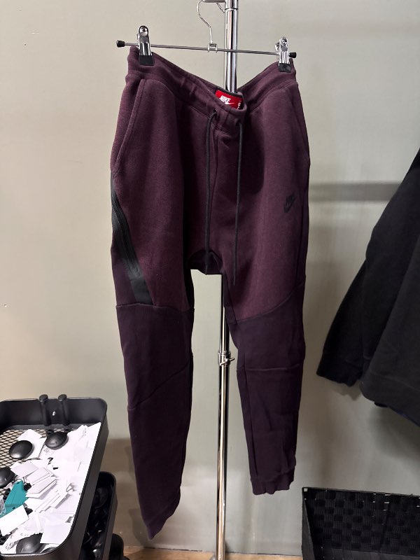 Nike tech fleece buxur