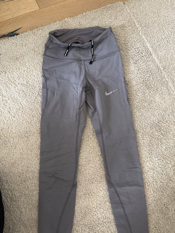 Nike drifit buxur