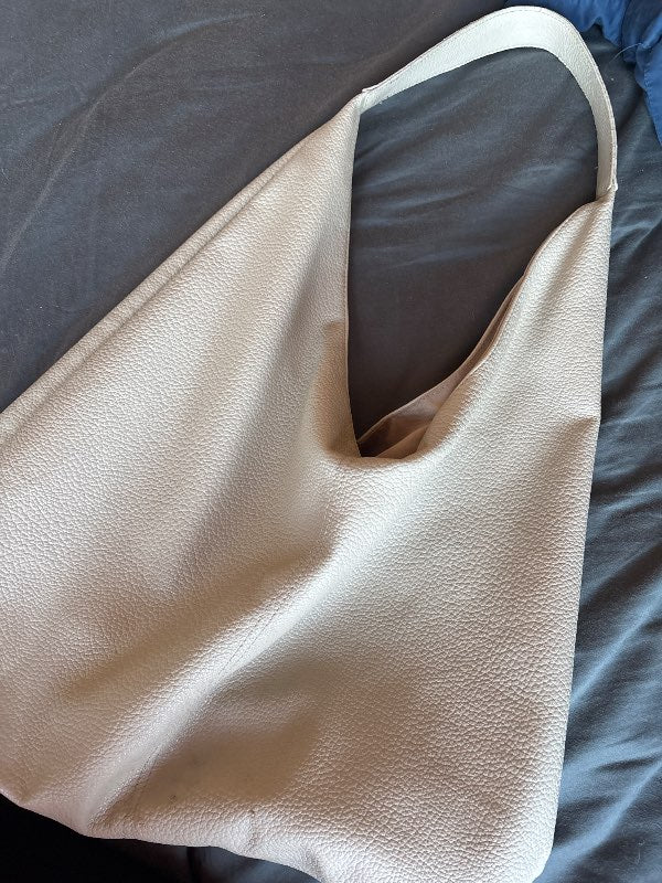 Beige shoulder bag