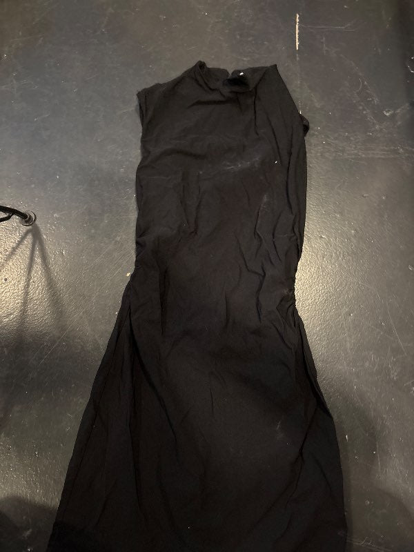 Svartur bershka kjóll