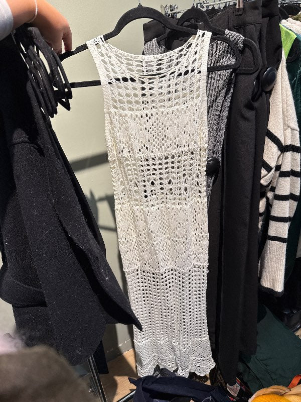 Heklaður kjóll hvítur