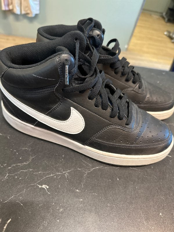 Svartir nike court vision