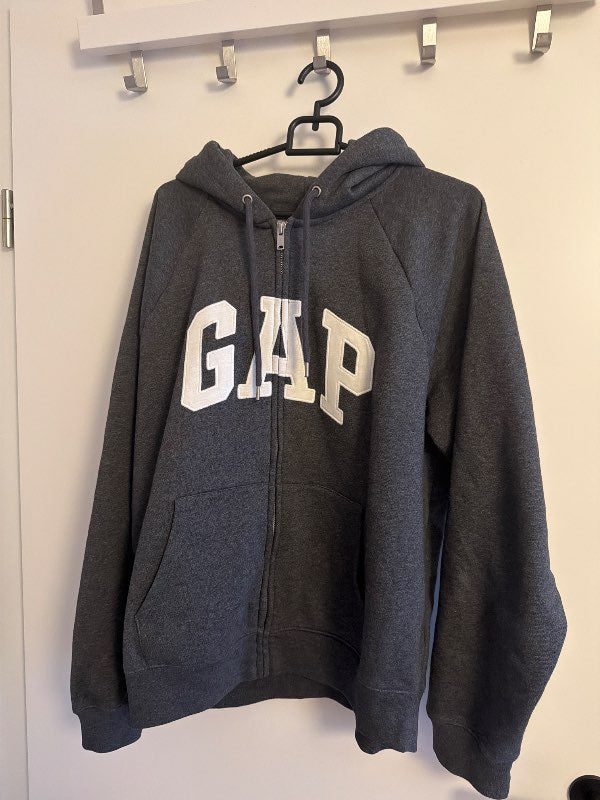 Gap peysa - ónotuð