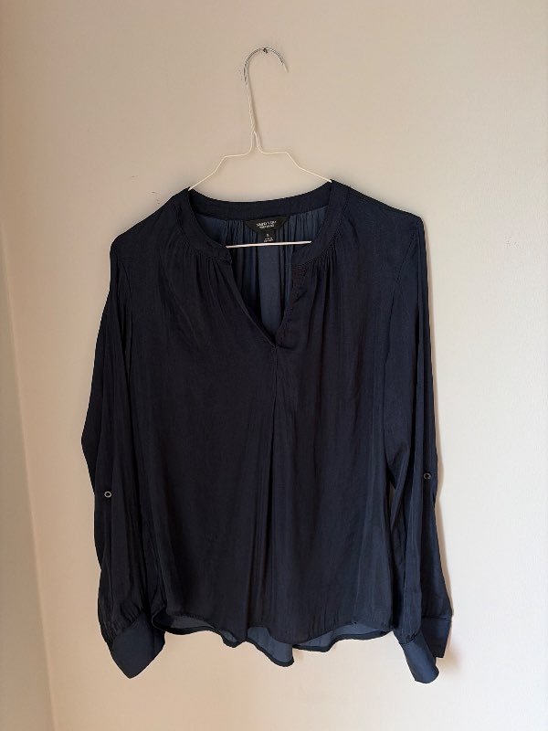 vera wang navy blússa