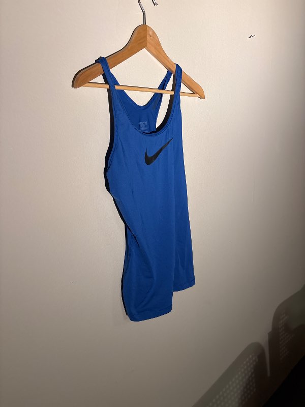 Nike hlýrabolur blár