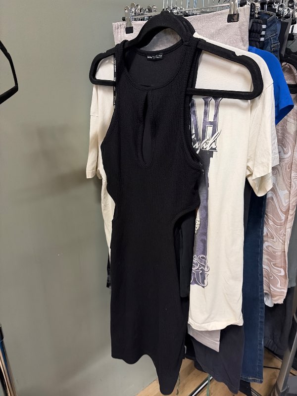 Bershka svartur kjoll